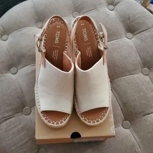 Toms Women's Monica Wedge Size 8